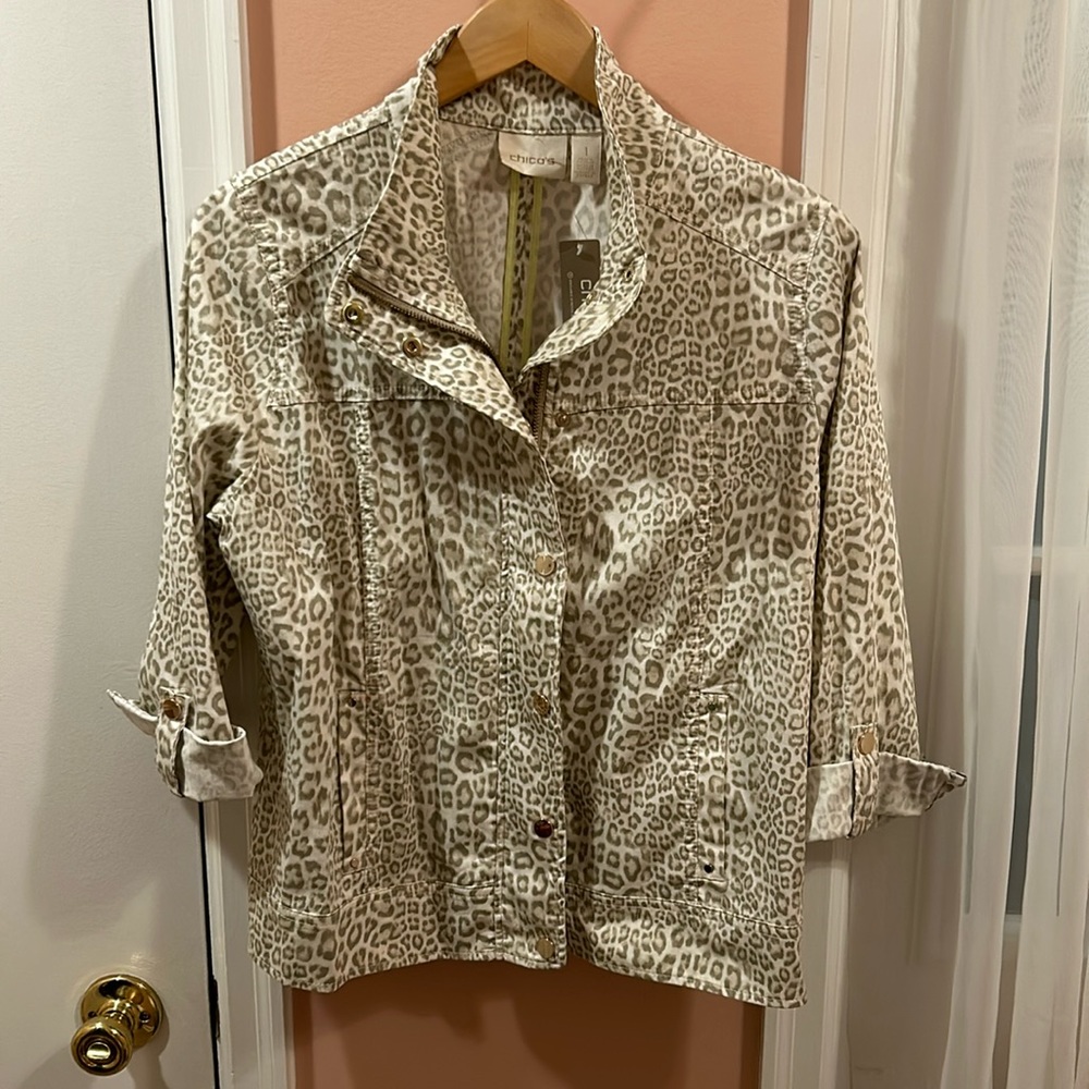 Chico’s lightweight long sleeve jacket neutral animal print size 1